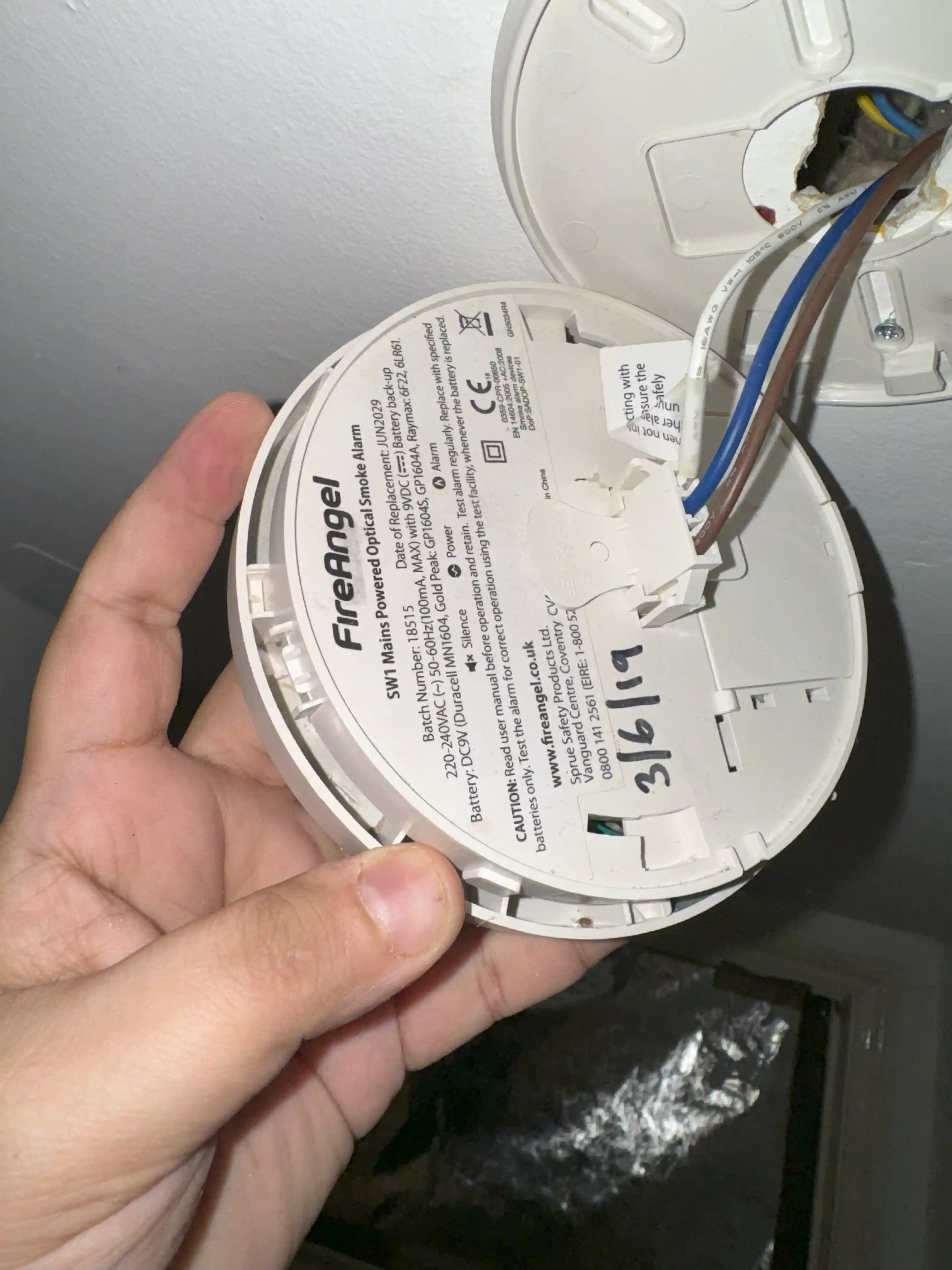 24 Hours Emergency Electrician near Hammersmith